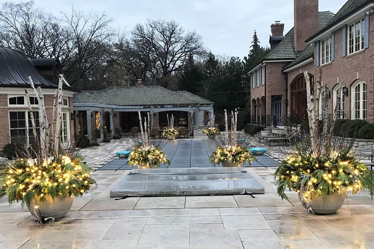 winter lighted containers
