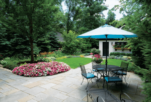 This Lake Bluff bluestone patio welcomes diners outdoors.