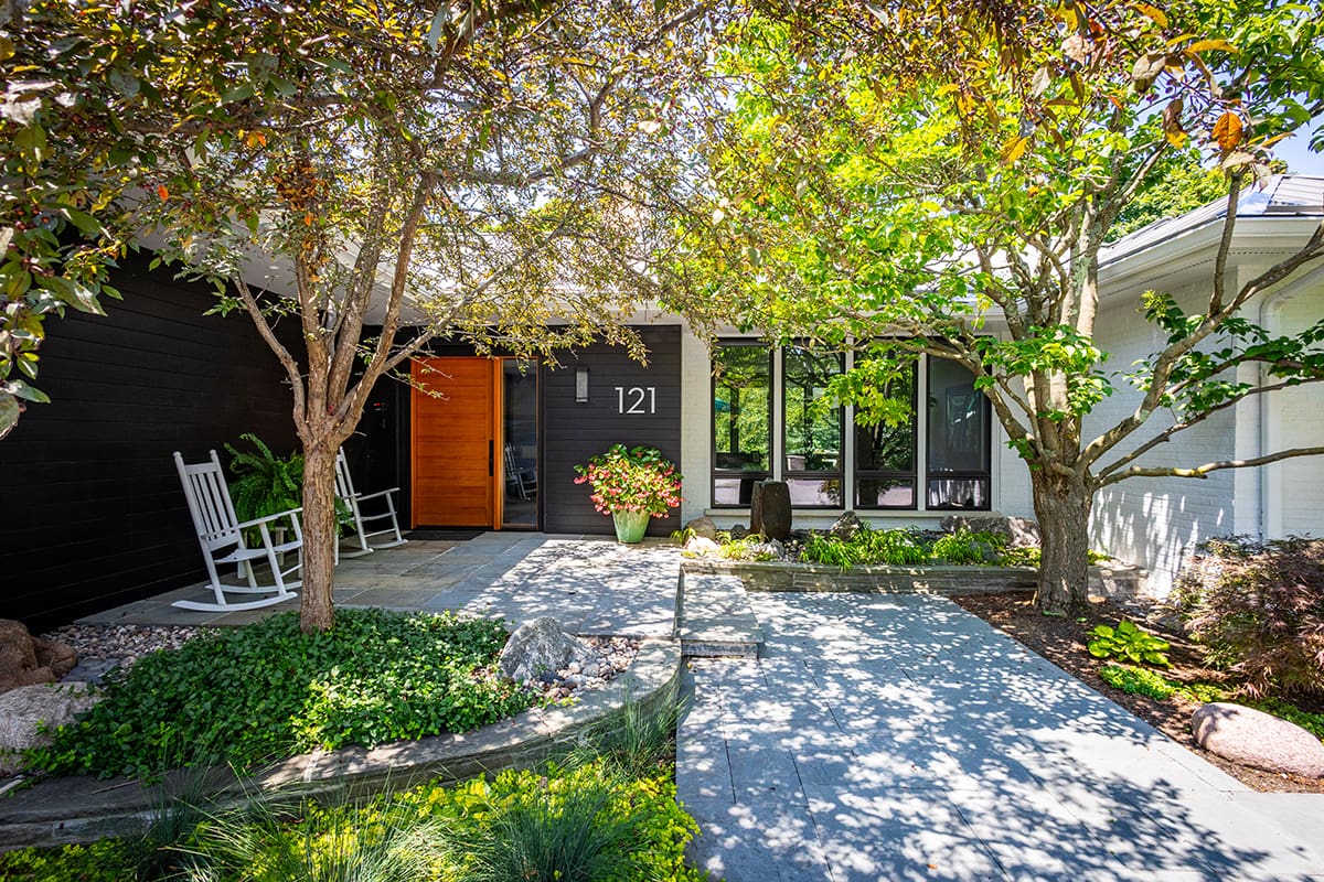 modern front entry garden