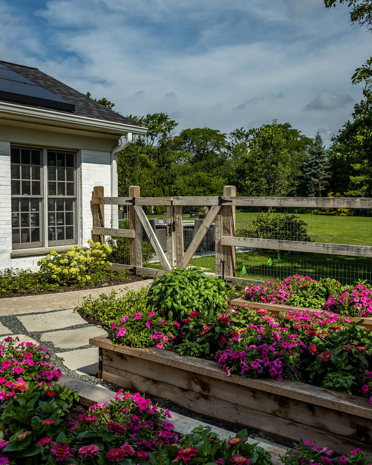 van zelst vegetable garden