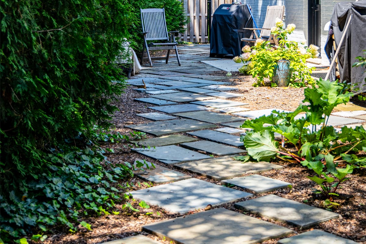 walkway steppers to small patio
